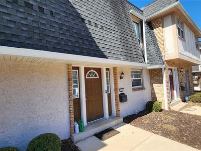 1147 Rue La Chelle Walk #1147, Saint Louis, MO, 63141