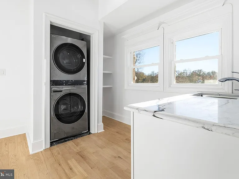 6218 Suitland Rd — Photo 38