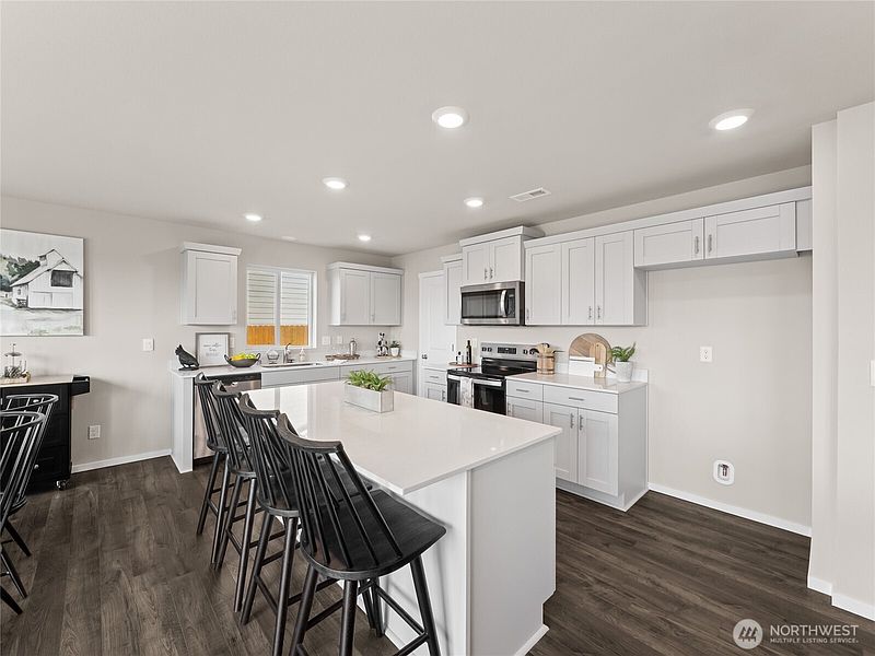 5th image of 20323 161st Street E #1004