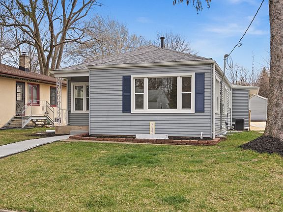 3rd image of 612 Leonard Ave