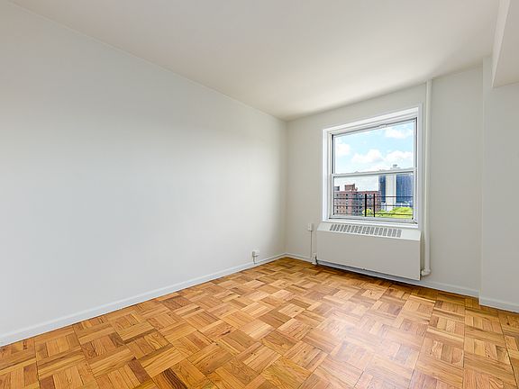 4th image of 2170 Madison Ave APT 10D