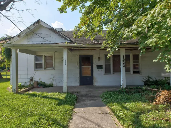 1023 Vine St, Paris, KY 40361