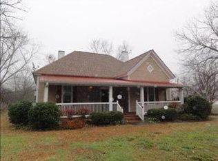 134 Hawkins Ave, Rutledge, GA 30663