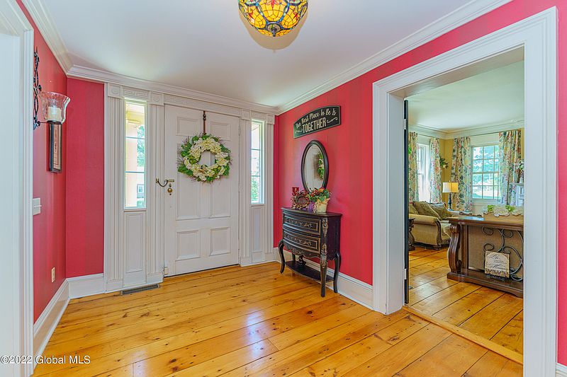 5th image of 173 Sunnyside Road