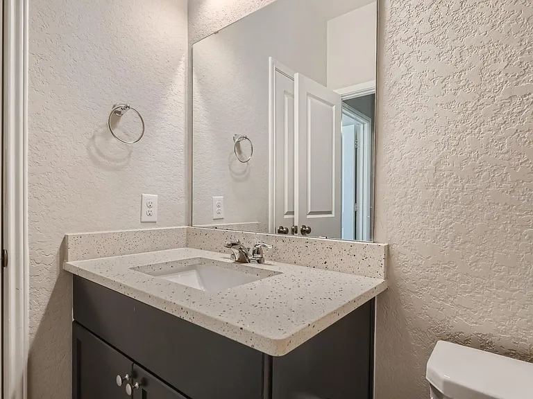 5442 Black Walnut — Photo 25