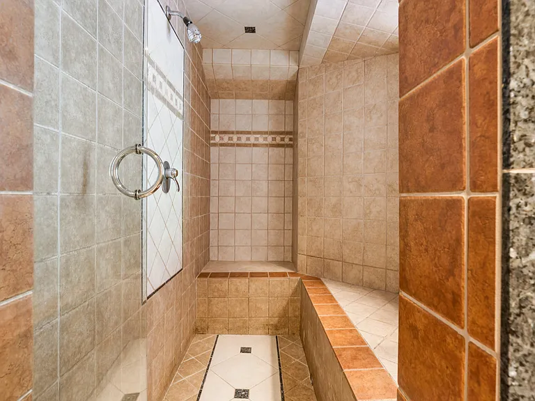 28997 Palisades Dr — Photo 14