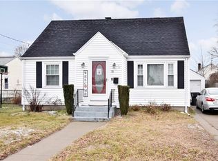 21 Overland Ave, Cranston, RI 02910