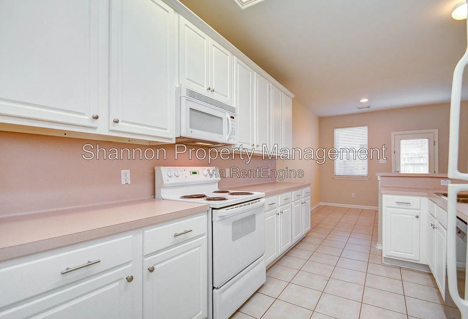 3 bed, 2.5 bath, 1587 sqft, $1,725 — Photo 4