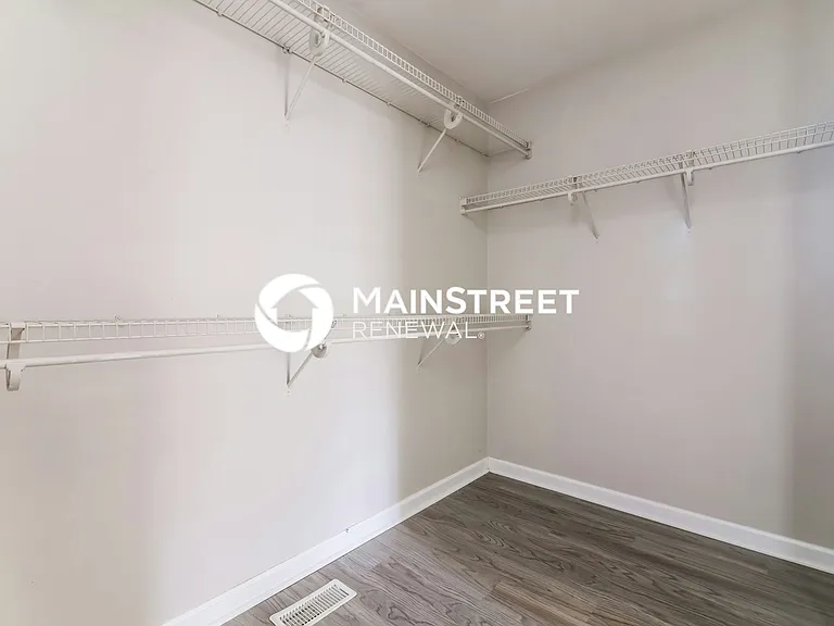 Walk In Closet