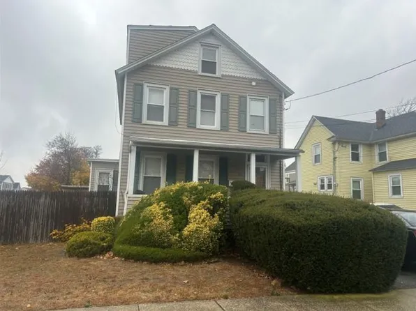 10 Colt Ave, Babylon, NY 11702