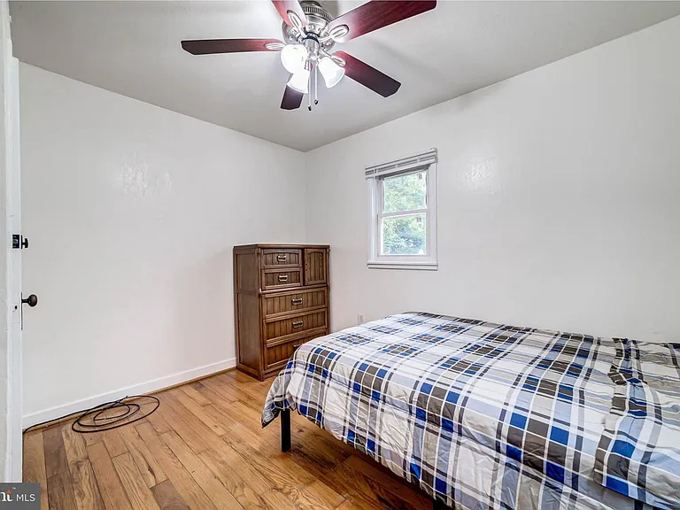 2425 Fort Dr — Photo 11
