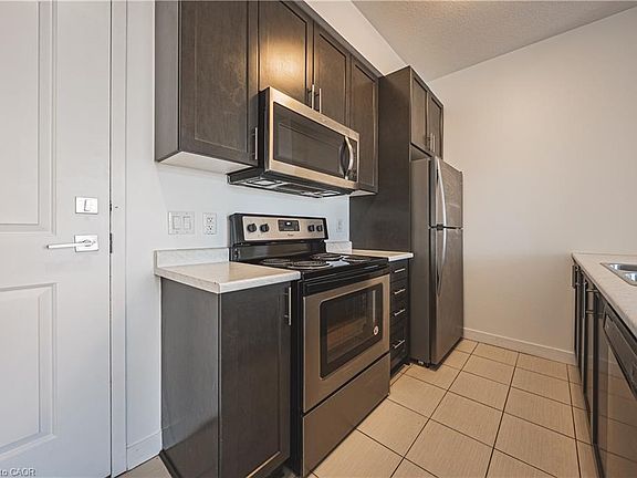 4th image of 2486 Old Bronte Rd #706