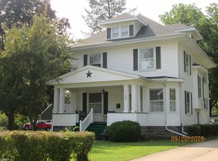 1125 S Starr Ave, Burlington, IA 52601