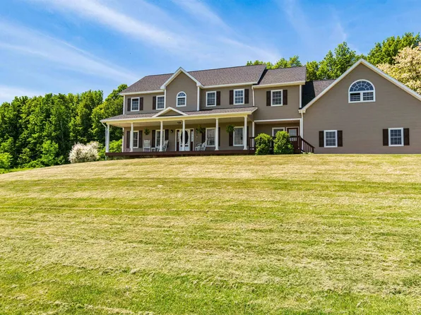 15 Rockledge Road, Milton, VT 05468
