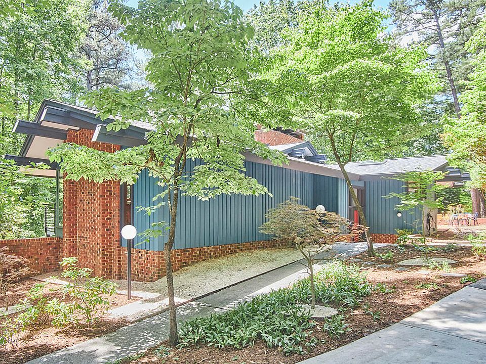 1st image of 2312 Honeysuckle Ct