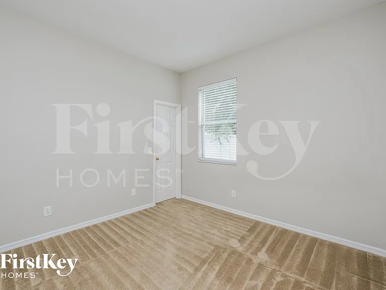 527 Dunaway Dr — Photo 14