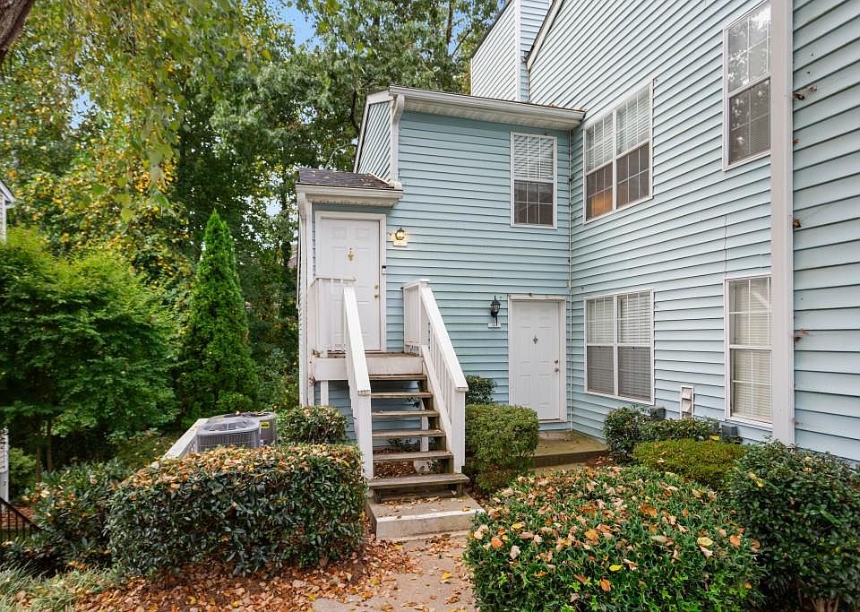 1st image of 207 Glenleaf Dr