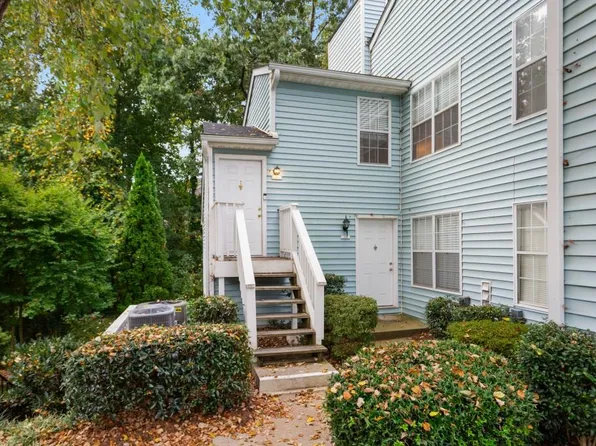 207 Glenleaf Dr, Peachtree Corners, GA 30092