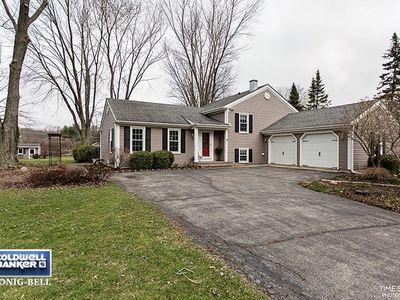 6N162 Far View Ct, St Charles, IL, 60175