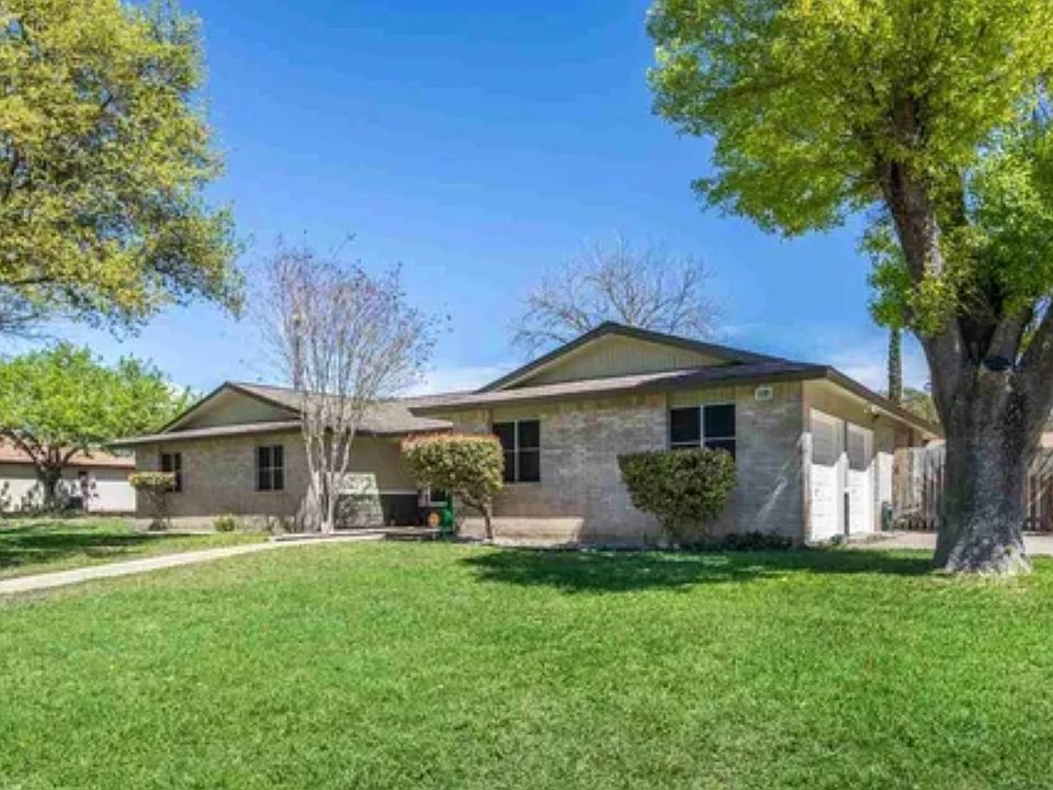 1st image of 417 Canyon Creek Dr