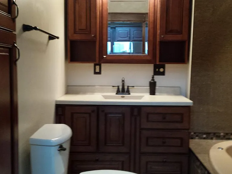 213 E Fulton St — Photo 2