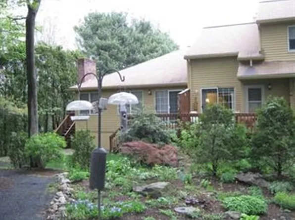 30 E Bluff Rd #30, Ashland, MA 01721