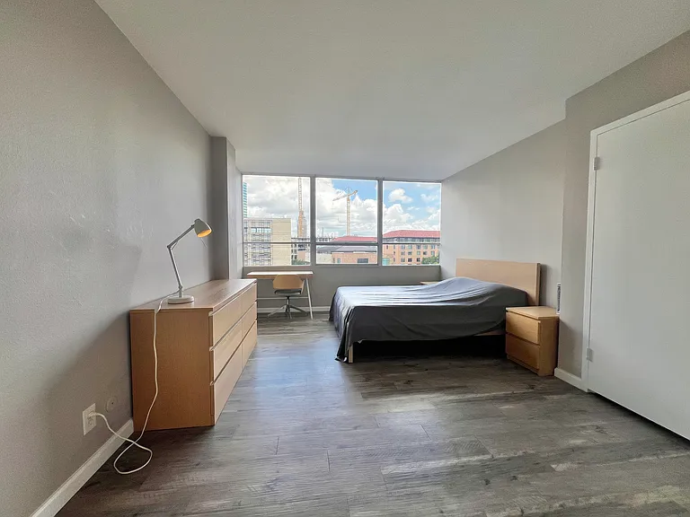 1802 Lavaca St #608 — Photo 4