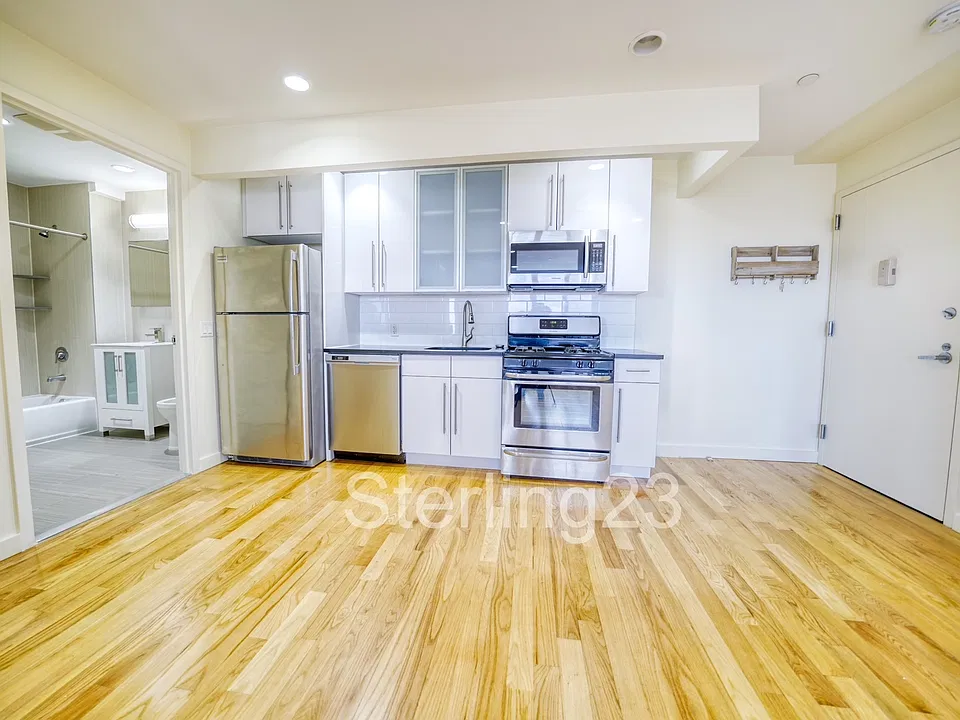 23-15 Astoria Blvd #3G
