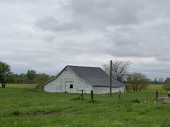 3rd image of 9401 N County Road 675 W