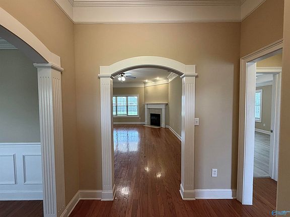 4th image of 16874 Raspberry Ln