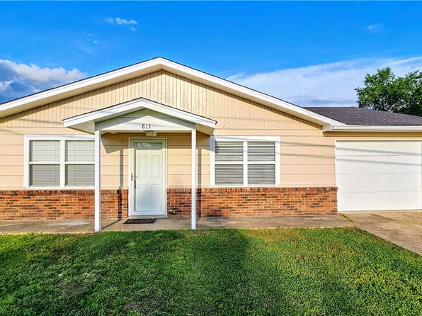 813 S Carl St, Siloam Springs, AR 72761