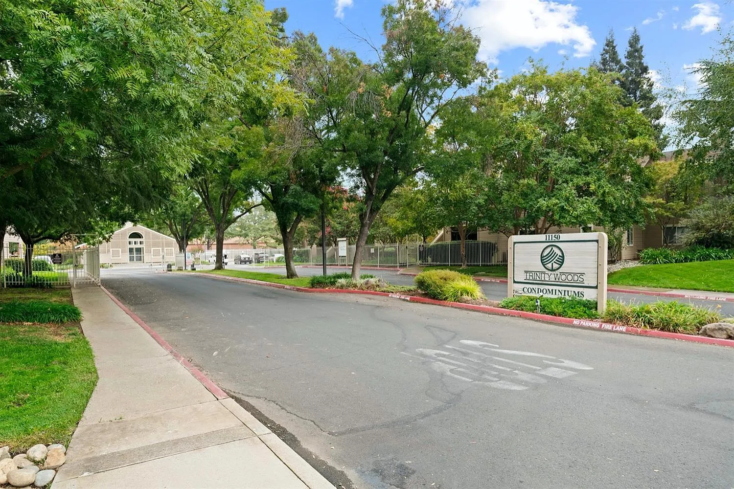 11150 Trinity River Dr APT 35 photo 1