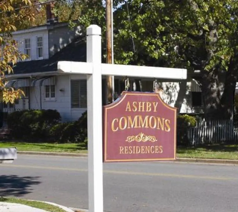 313 Ashby Commons Dr — Photo 1