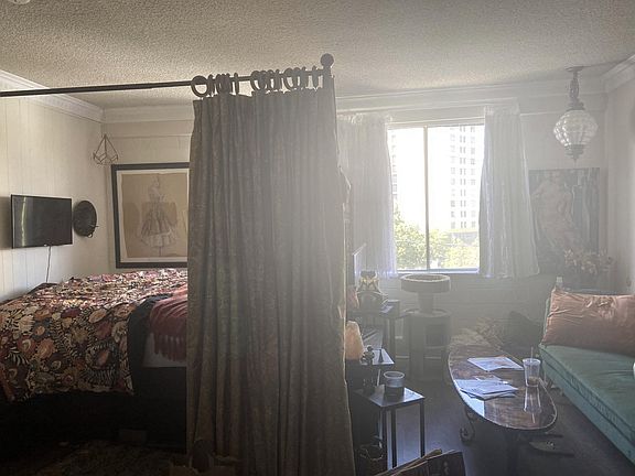 3rd image of 373 S Cochran Ave #306