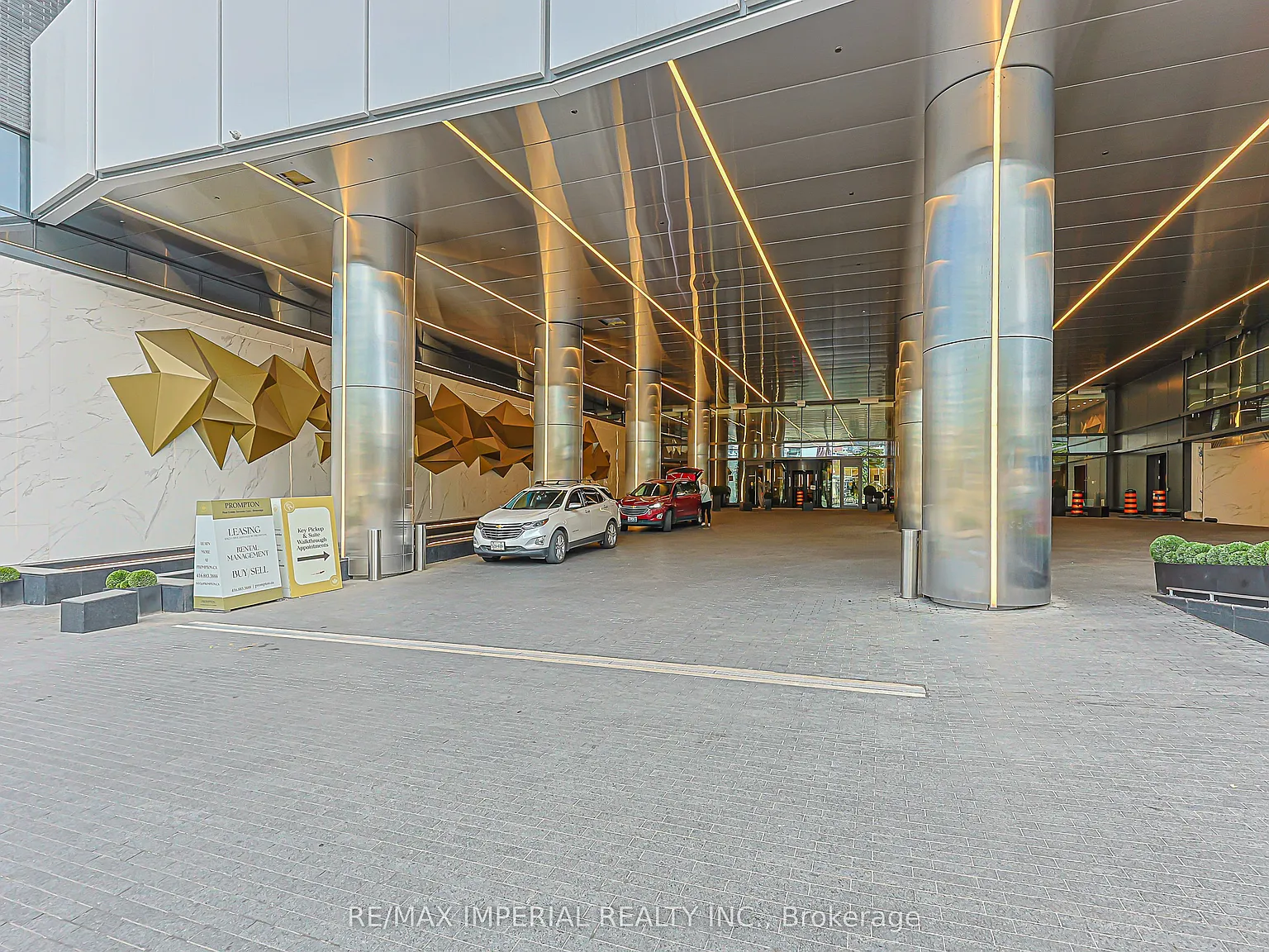 3 bed, $3,990 — Photo 3