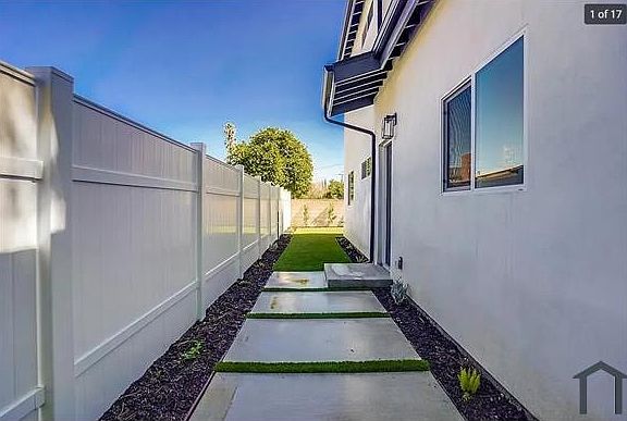 3rd image of 19034 Eccles St