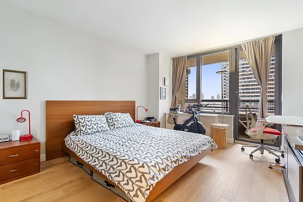 Sold by Jade Stone Real Estate Consulting | media 17