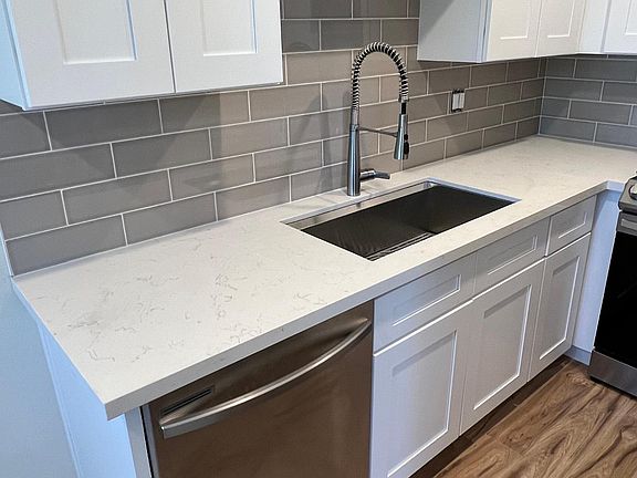 4th image of 4700 Clair Del Ave APT 610