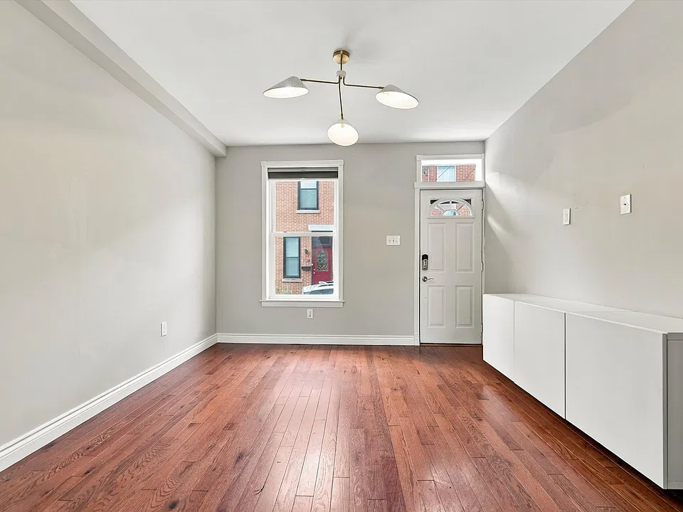 1109 E Wilt St #1