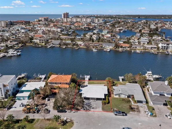 17020 Dolphin Dr, North Redington Beach, FL 33708