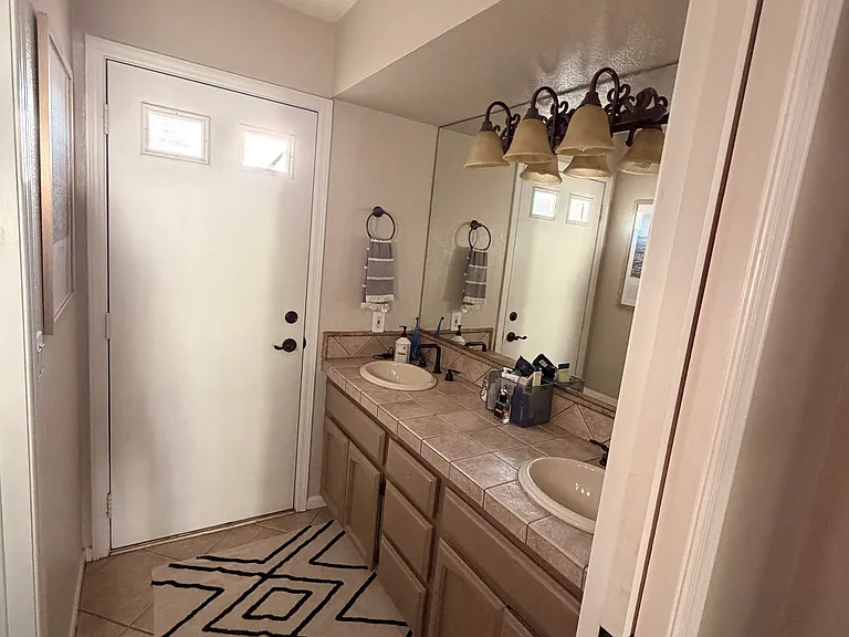 10452 E Cannon Dr — Photo 11