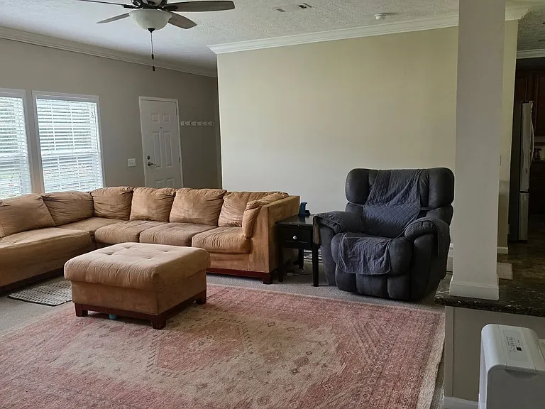 136 Alan Pvt Dr — Photo 3