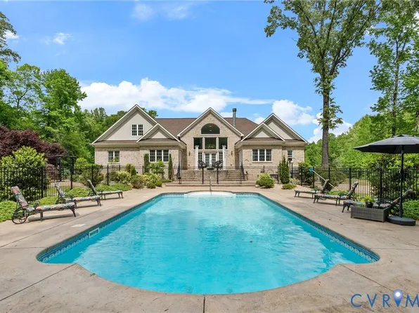 2403 Bermuda Ave, Chester, VA 23836