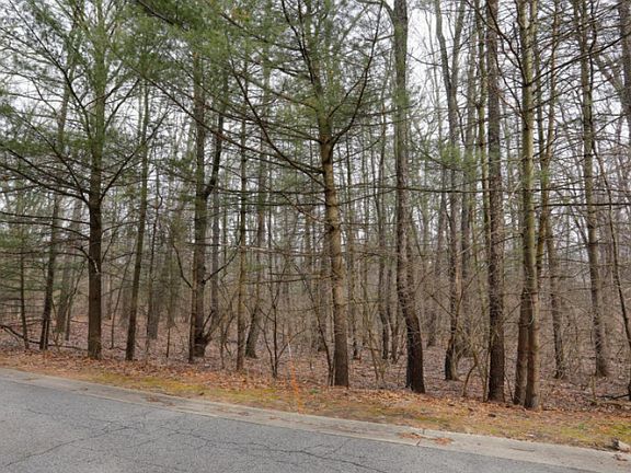 2nd image of 5109 Grand Arbre Trl