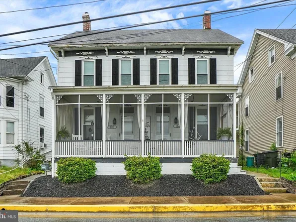 114 Church St, Seven Valleys, PA 17360