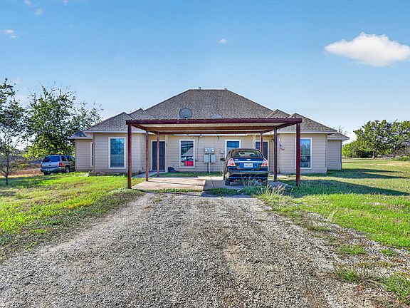 2nd image of 124 Collett Ct