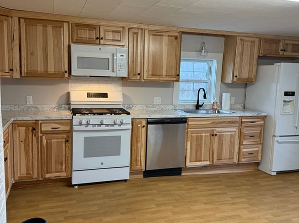 379 Narragansett Trl