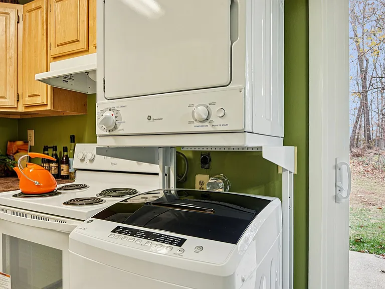 Howard Hills Rental Townhomes and Duplexes — Photo 75