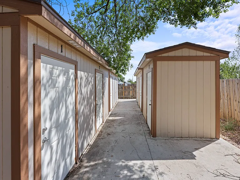 2812 W 66th Pl — Photo 20