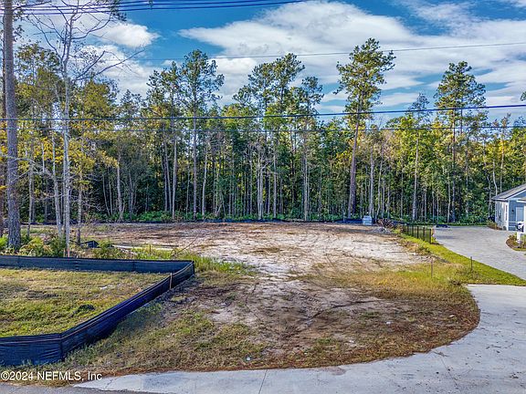 3rd image of 3592 STATE ROAD 13